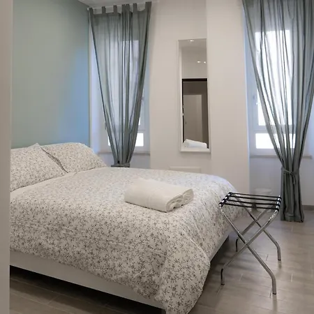 Dimora Cavour Pensión 4*