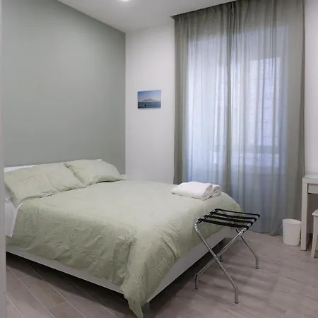 Dimora Cavour Pensión 4*